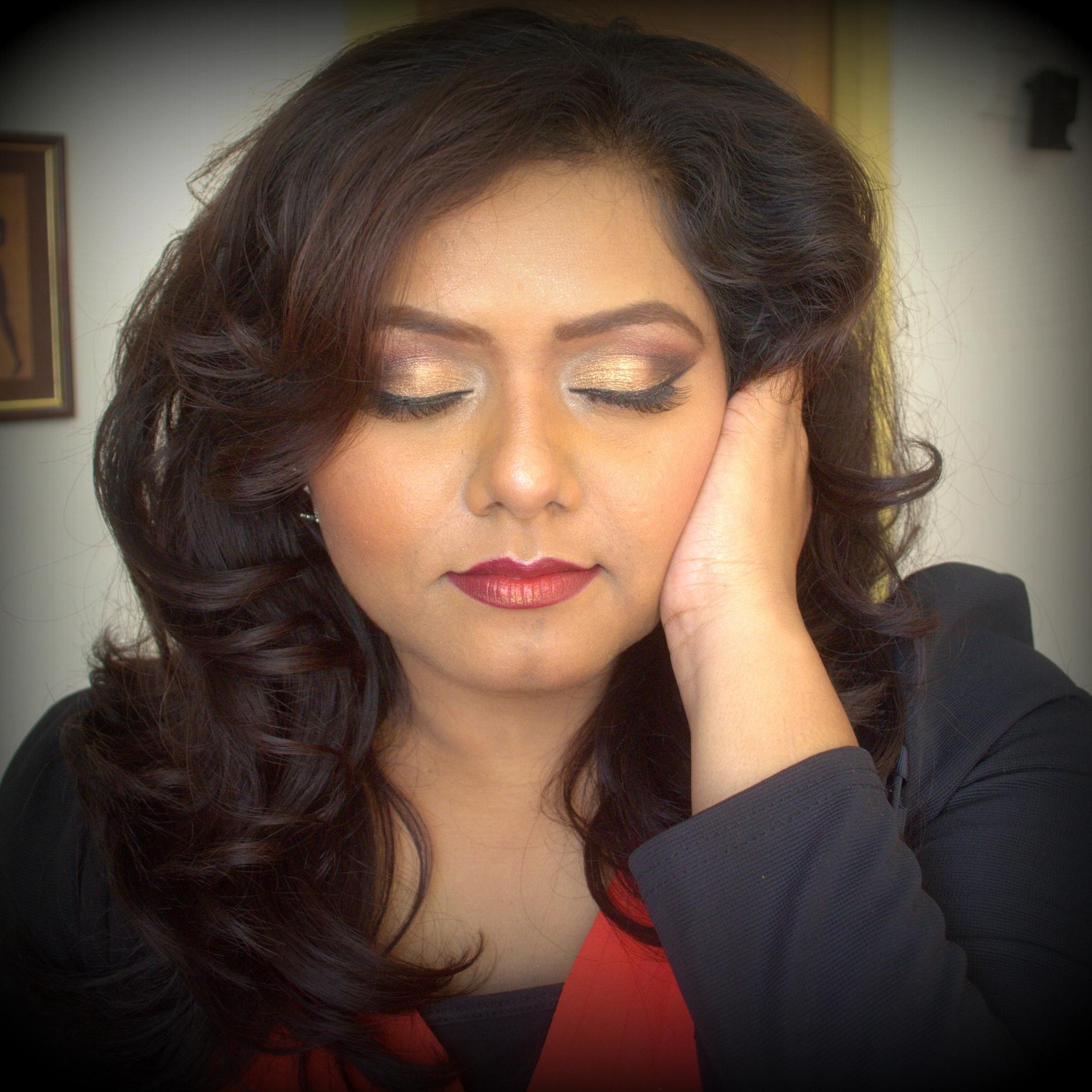 I love makeup..i do makeup tutorials,product reviews on youtube...