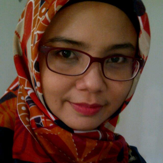 Ninajavanis's profile picture. Life must go on