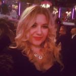 Bir kadın söyleyecek çok şeyi olduğu halde susuyorsa, ölmüş olabilir bi kontrol edin.