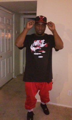 #The Hood$tar Brand.#Hood$tar Enterprize Owner...For booking and features #youngdeemuzik@gmail.com