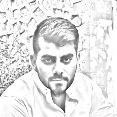 طالب هندسة قسم الكهرباء