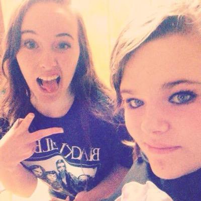 I like music and food!! Hayes is bæ! and im a freshman in high school.