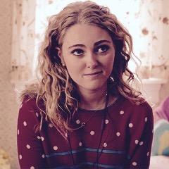 My name is Anne :3 #Directioner #Skins #R5er #HarryPotter #BTR #MCR #ahs You don't need a reason to help people.