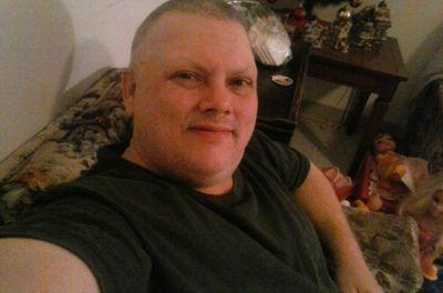 lfrost45614's profile picture. Spending time with my three beautiful daughters.