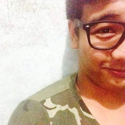 14 Yr,old boy , Want to be a proff, Chef , Certified ENRIQUE GIL Fan , I Am A QUENATICS  I Will Support Enrique Gil Always And FOREVERMORE :)