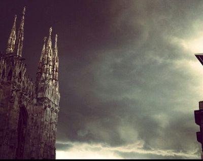 Picture and tales from the city not ready for #Expo2015