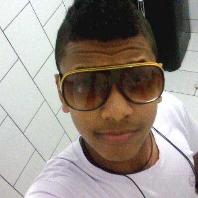A cada sonho que se foi um novo sonho  se formou