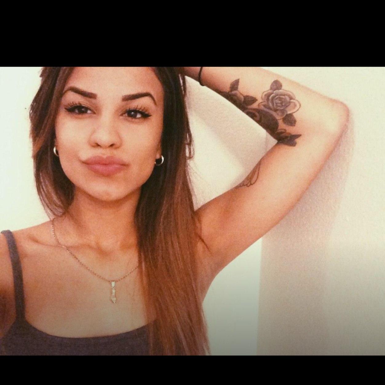 Hi_Im_Yellow's profile picture. 