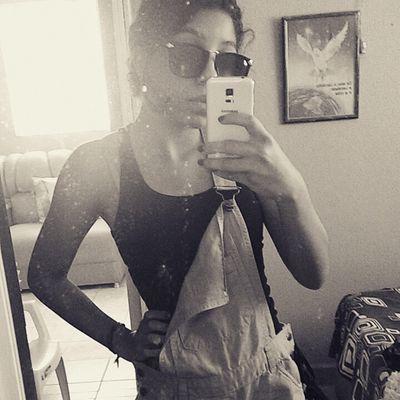 Snap : bia_santos003 
insta : beatrizz_saantos