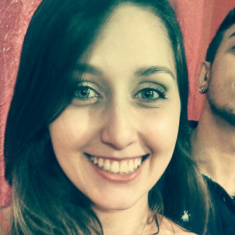 daniponsoni's profile picture. “Gosto dessa definição: Abraço é o encontro de dois corações.”
—	 Cazuza.