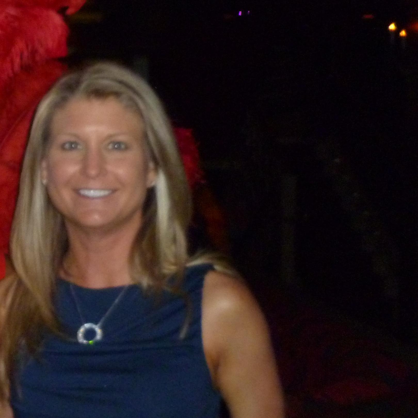 SheFlipsHouses's profile picture. Finding my happy place one day at a time.