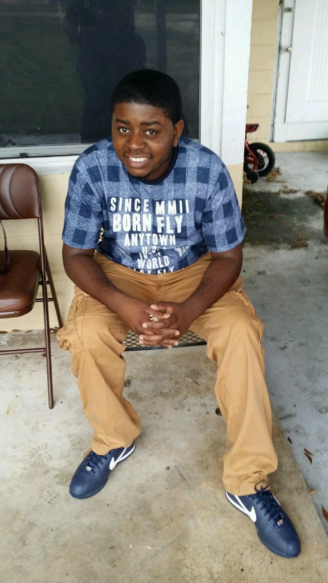My name hold weight dont need to tell you a bio  bout me you already know so act like this elementary school and im the line leader and FOLLOW ME!