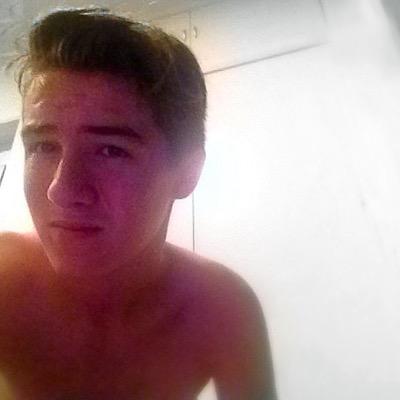 ItsSoBrayWray's profile picture. hey guys it's me Brayden wray, im a public pranker, i also edit my channel: ItsSoBrayWray https://t.co/wr6DU6P93B