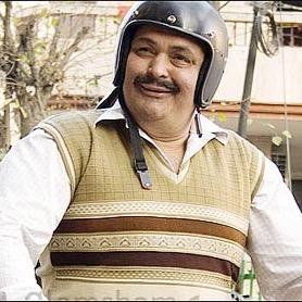 middlecIassguy's profile picture. I invented the term Theek-Theek Laga Lo #TeamForeverALoan.