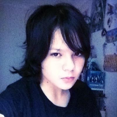 TWD RP 18+ • Gay • Australian • 15 • Quick reflexes but a shitty attention span, aye? • You must be weak if you can't let go...Accept that this is reality...