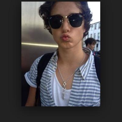 brad_caitlin's profile picture. i love you come on i will see you at manchester on the 25th off April and liverpool on the 28th April see you there