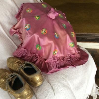south philly girl, mummers fanatic, Eagles, Phils, Sixers, Flyers always. runner, writer, free spirit.