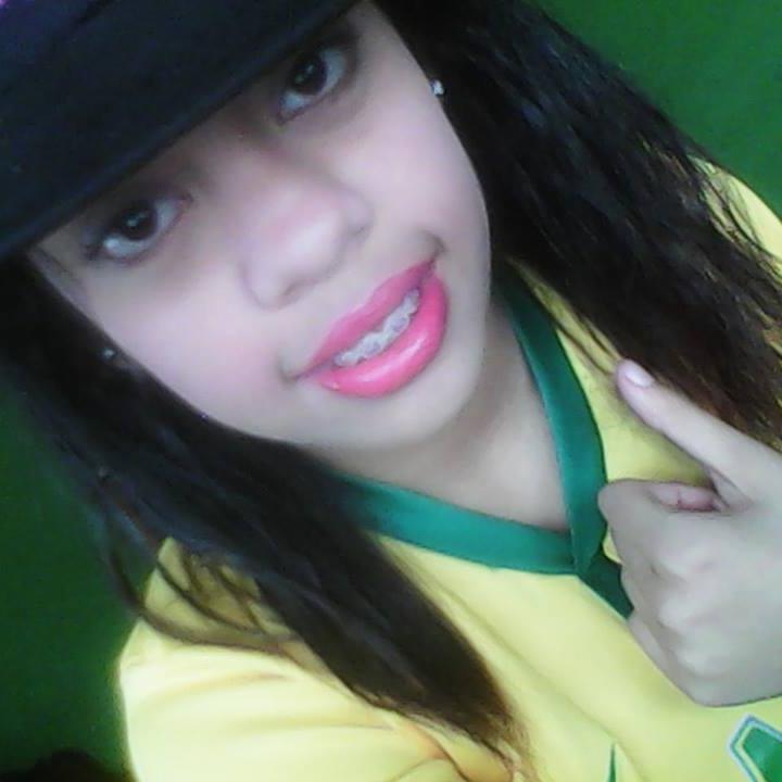 rapper soy sencible fea y mucho mas pero soy una verdadera amiga nose defraudar a nadie