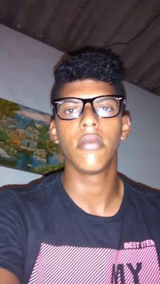 cada dia mais alegre que o outro mas nunca desisto do que quero para mim te amo mas que tudo nessa vida mas desculpas....