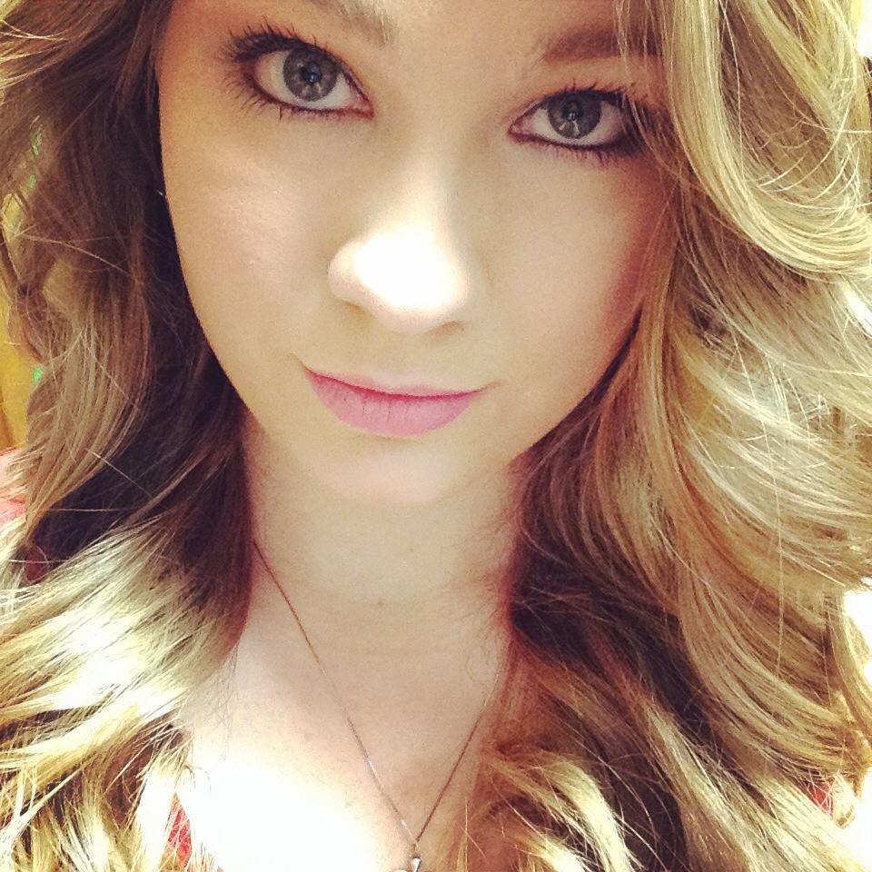 Britt_Ski's profile picture. https://t.co/KdpQmkzRDq Find out more about me on my blog!