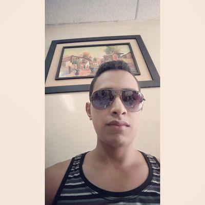 1991
6 de Febrero

Soy una persona honesta, amable, amiguero, no me gusta q me mientan, conoceme y sigue conociendome cada dia