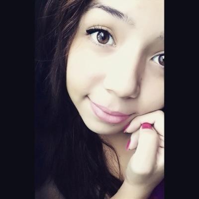 Anabel Urbina -Hondureña✨ -Futura Abogada✋ ---Completamente enamorada de JesusNavarro.