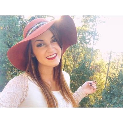 Taylormariee22's profile picture. Christ † ATL ➖ Lover of People | Passion for Traveling ➖ Lifestyle Vlogger