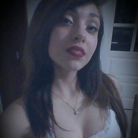 Ela nem sabe a inveja que faz, ela eh tão ela e as outras são tão iguais. ¥ ¥