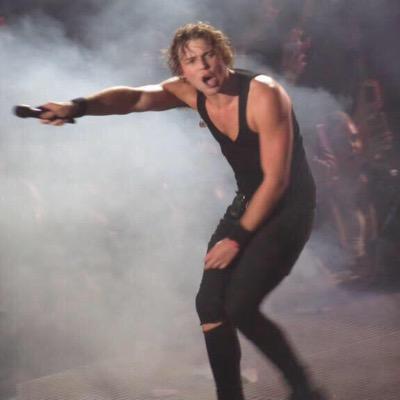 follow @paleboymikey she follows back and just gave you a free follow stay beautiful xo