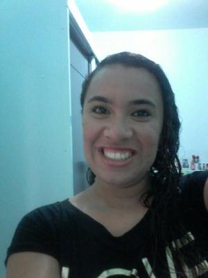 É loucura odiar todas as rosas só porque uma te espetou!