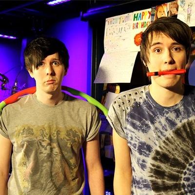 GO FOLLOW @fairyIightsdan FOR A FOLLOW BACK ON THAT ACC :)