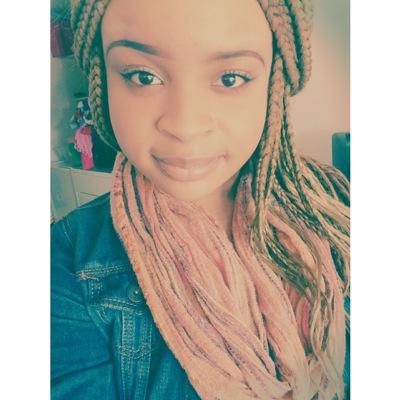 Been called ugly 5th grade all the way to junior year in high school. I wanna help sad people feel happy:) ig: pineapplesandsunflowers