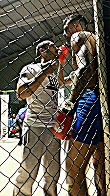 Respeto,honor & gloria.                                                   K1ckboxer - Brazilian Jiu Jitsu
