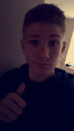 hid22_hidde's profile picture. Hidde Wentink/ VOETBALL!/ Ulft/ familie vrienden/ V3B Isala