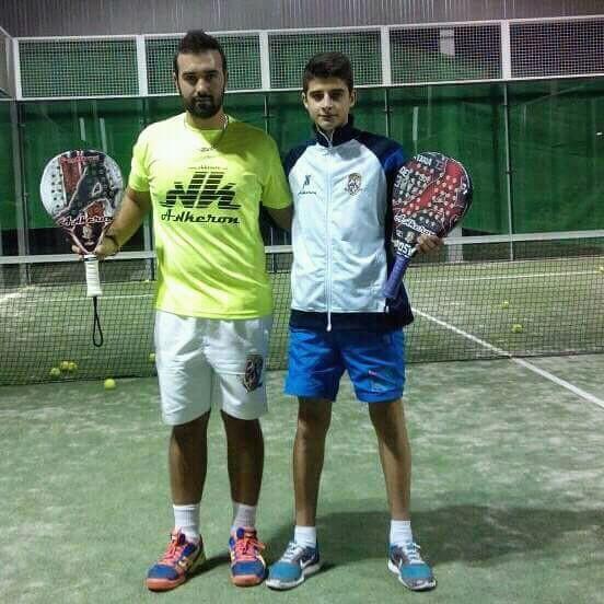 Jugador de padel,fichado por Akkeron!