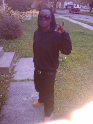 tvln moe on ths bitch for the first time ....☆☆