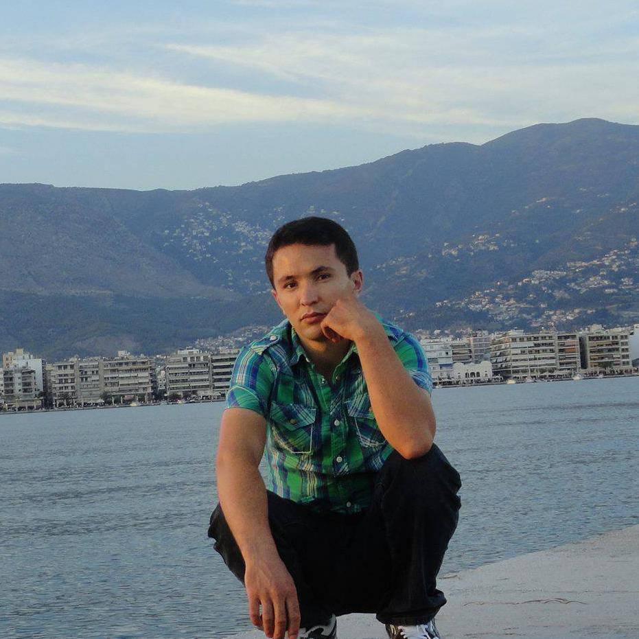 kazemamiri5's profile picture. 