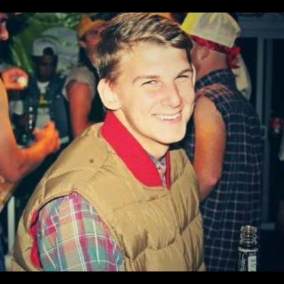 DJ Cherry, Central Michigan, follow the leader, just keep swimming. snapchat - deeejjjj