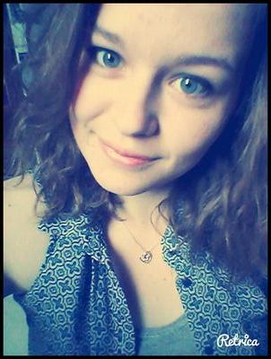 Music is everything for me. I love Coldplay, Muse, The Script.   I love sing and travel.       Faites l'amour pas la guerre    I follow back.