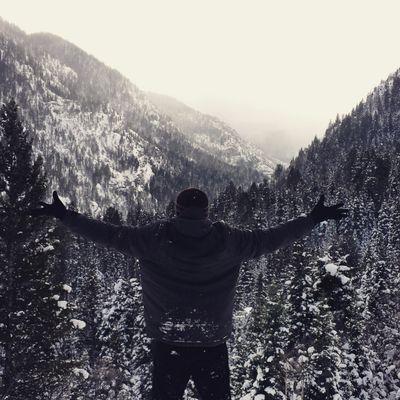 iamvalxxv's profile picture. 