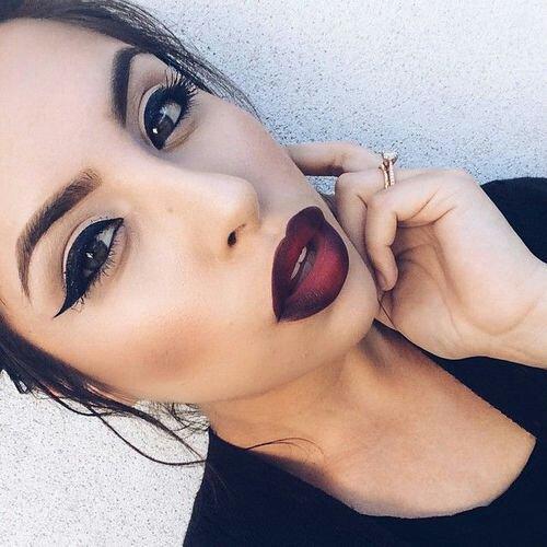 Denise_falco's profile picture. She lives in the shadow of a lonely girl
Always so quiet you don’t hear her word
Always talking but she can’t be heard.

..loves zayn jawaad malik.