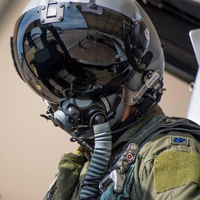 DISEÑO GRÁFICO DE ALTO IMPACTO Y AMANTE DE LA AVIACIÓN