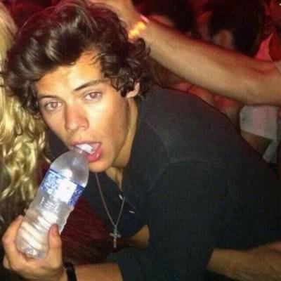 I look up pictures from the boys and their family :) 0/5 - hopefully one day this will change
