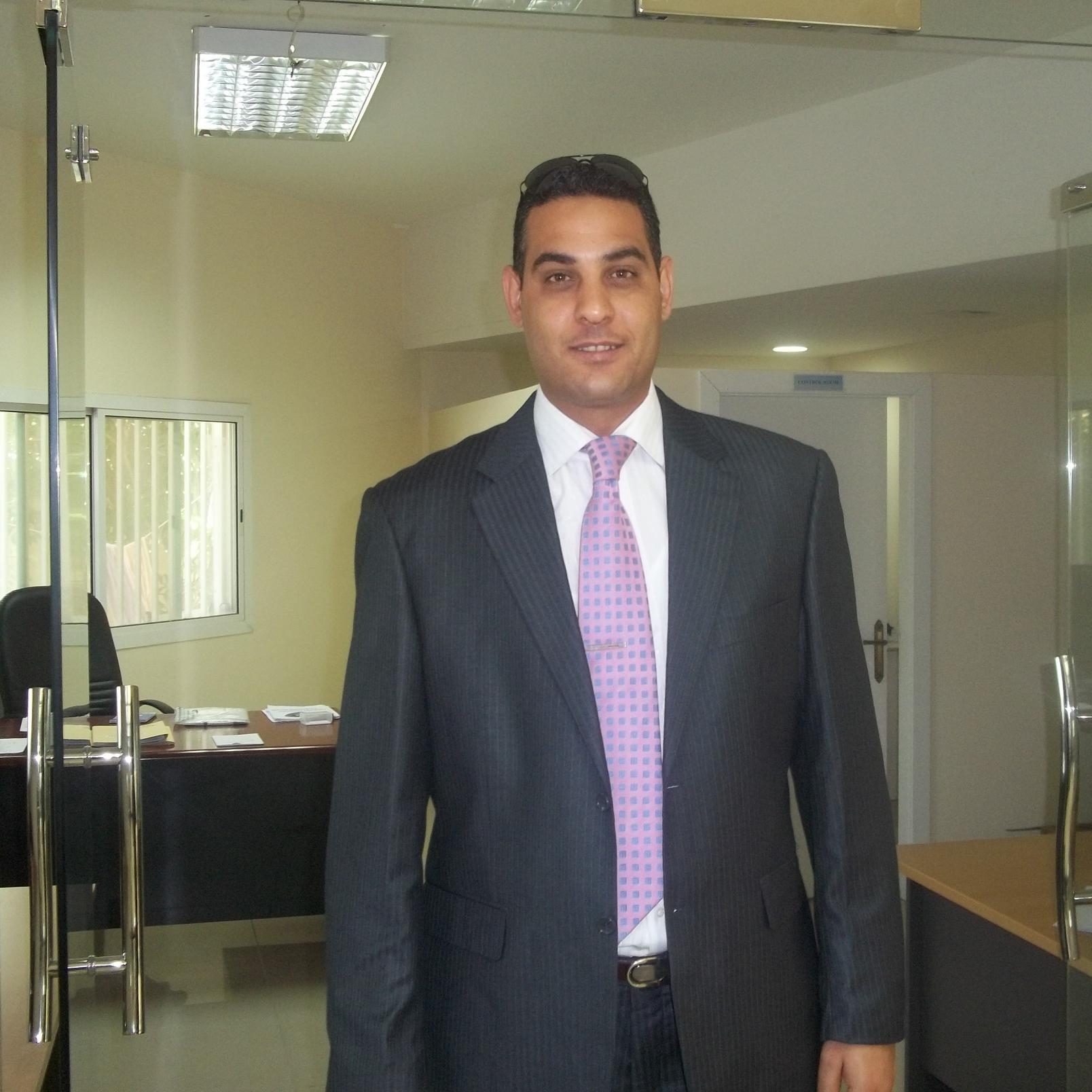 elhamyshelil's profile picture. 