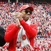 drake_osu's profile picture. Since most people do not believe the president of the largest university in Columbus to exist, this is clearly not that person's actual twitter account.