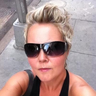 #Livinghealthy #CrossFit. My kids Noel♥ Nova♥, NKOTB 4 LIFE!! Forever a Jongirl! Jon twtd 17/01/14, Donnie follow 26/01/14 #6122, Danny follow 30/01/14