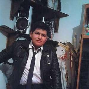 Hola soy LORETO me gusta mucho el fut y las luchas