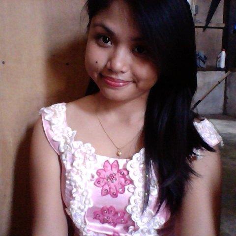 AprilSimlpy's profile picture. 