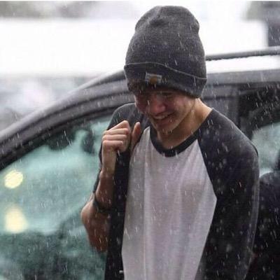 noreasoncth's profile picture. RT LAST TWEET OR I UNFOLLOW