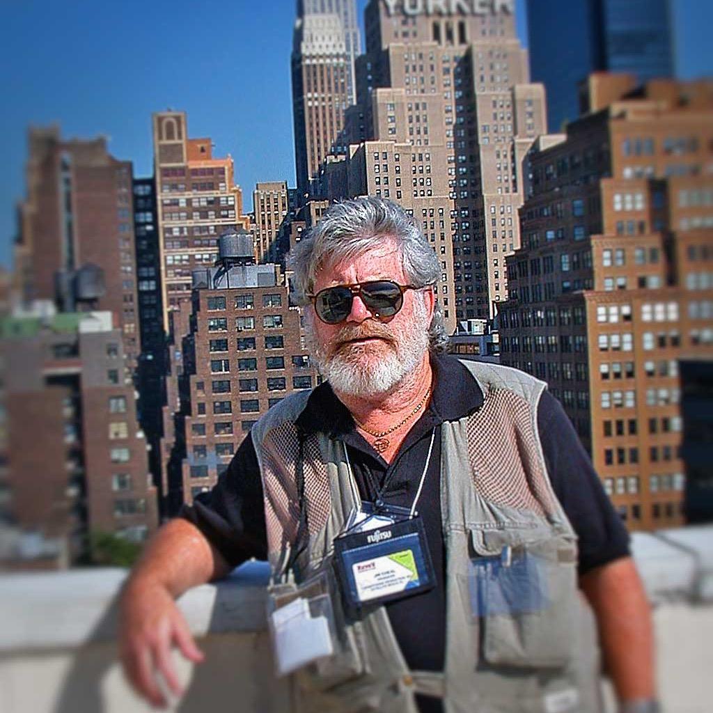 coming out of retirement; I was a com. photog & co-inventor of a personal patiented cool'n system 4 Pro drivers & Bikers.I'm back into IMAGES, still&video.